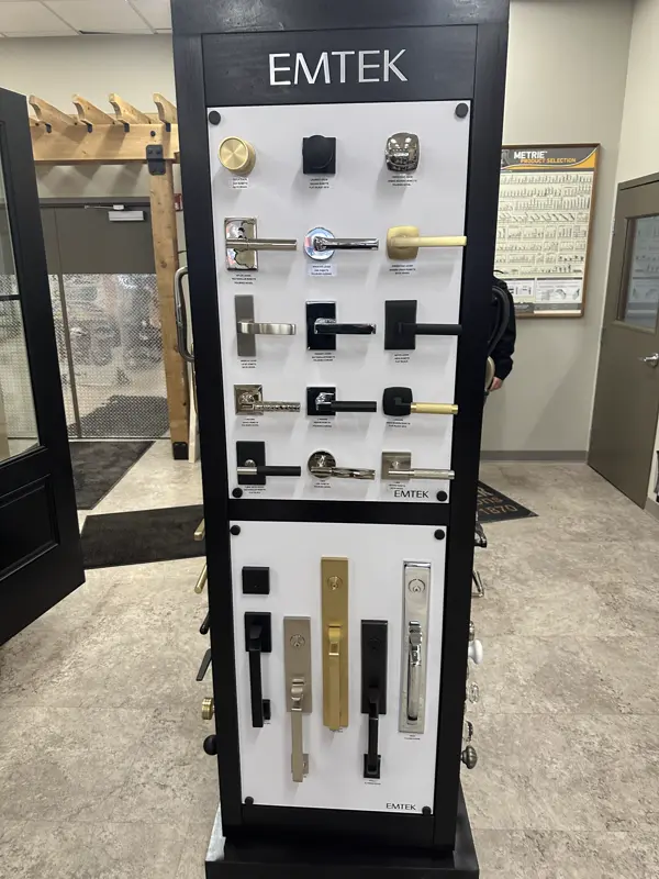 Emtek freestanding display tower with levers and entry handlesets